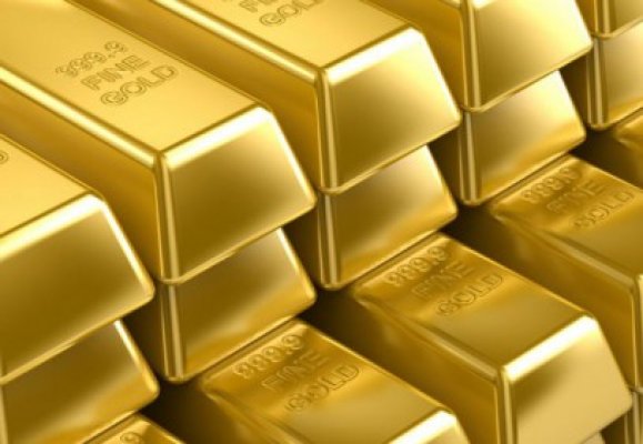 Aurul a EXPLODAT și a ajuns la cel mai mare preț din ultimii șapte ani